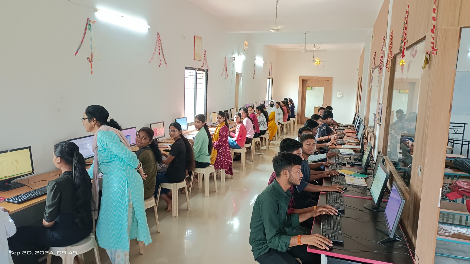 Students in computer lab during practical session